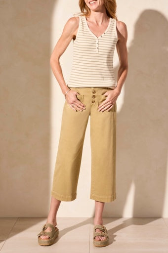 Sale! Audrey Hugging Wide Crop w/Btn Fly