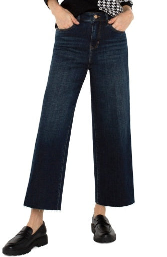 stride hr crop w wide cut hem 26in inseadtmoor