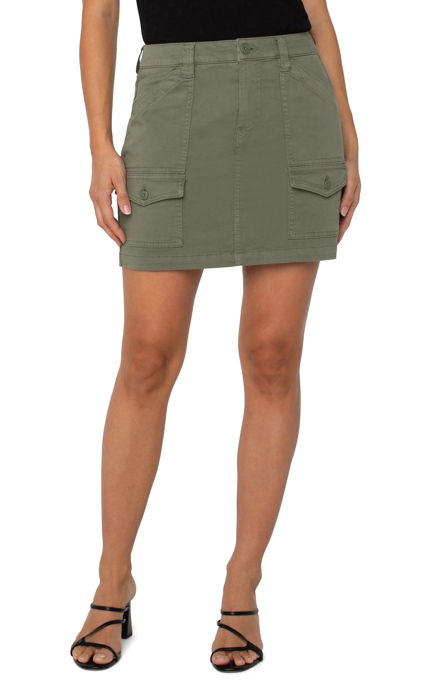 Cargo skort 15.5"